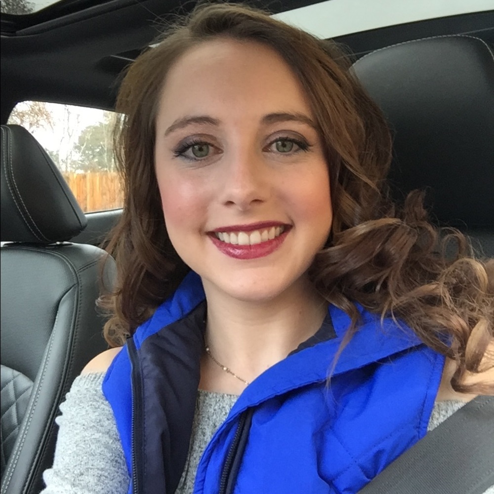 Meet your Posher, Danielle